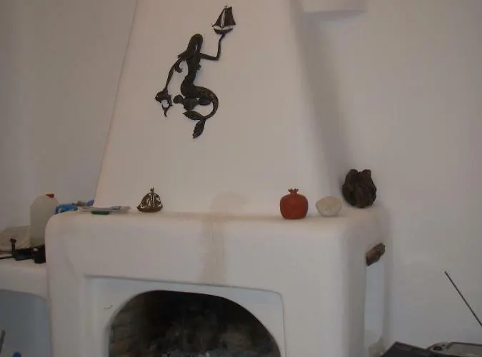 Karades Poseidon 75m2 Pláka