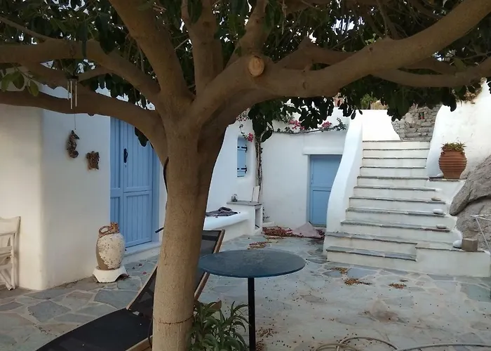 Karades Poseidon 75m2 * Pláka