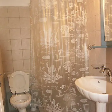 Karades Poseidon 75m2 Plaka (Naxos)